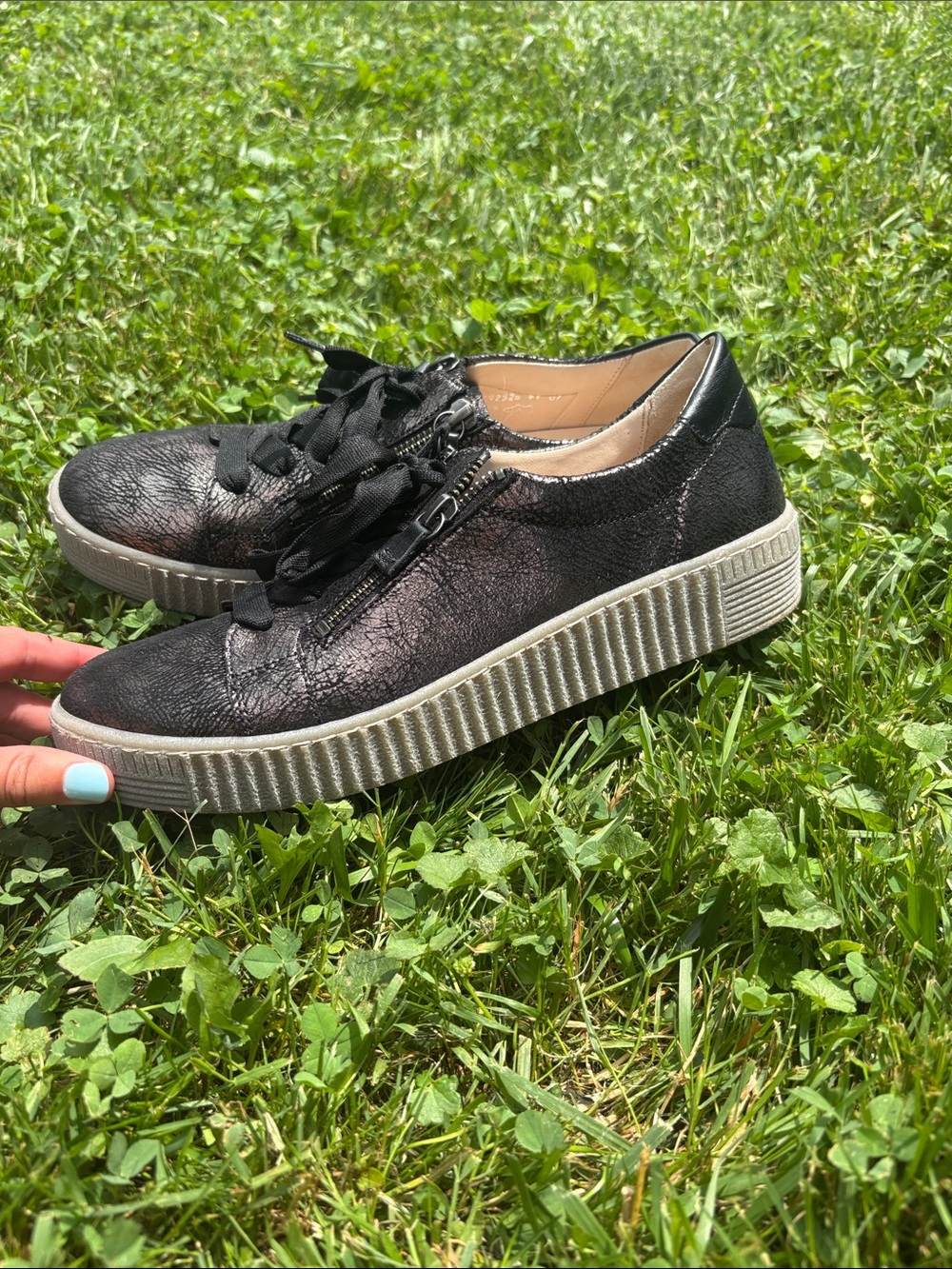 Gabor Black Low-Top Platform Lace-Up Sneakers with Side Zipper